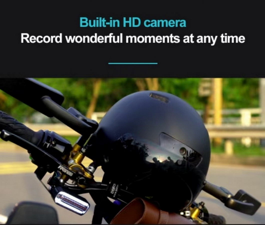 zabudovaná kamera v přilbě na kolo s nahraním